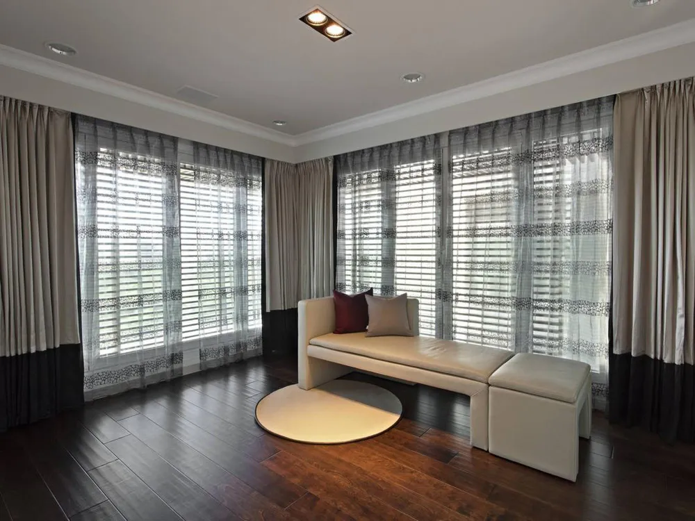 Love Your Blinds showroom